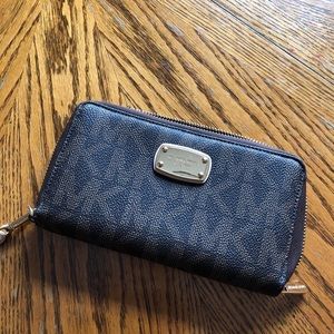 Michael Kors wristlet